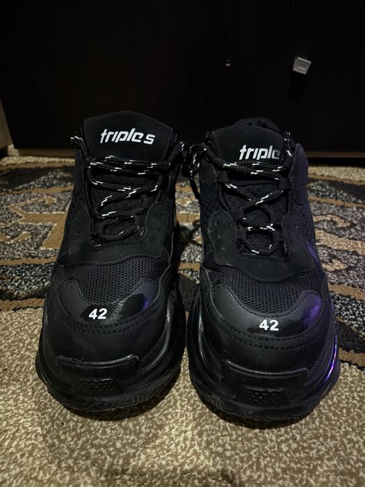 Balenciaga triple s (rep)
