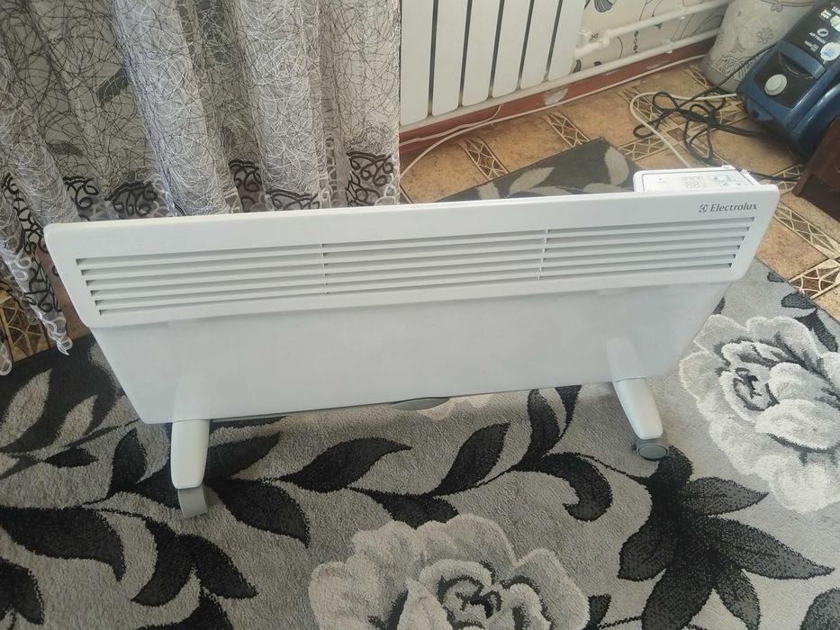 Продам электрический обогреватель