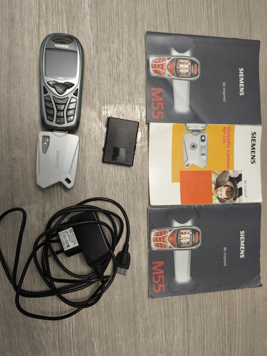 Telefon Siemens M55 nefunctional inclusiv cameră foto externa pentru colectionari