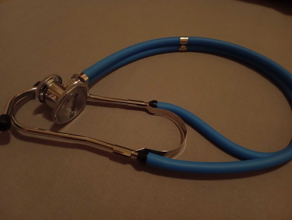 3бр Лекарски стетоскопи