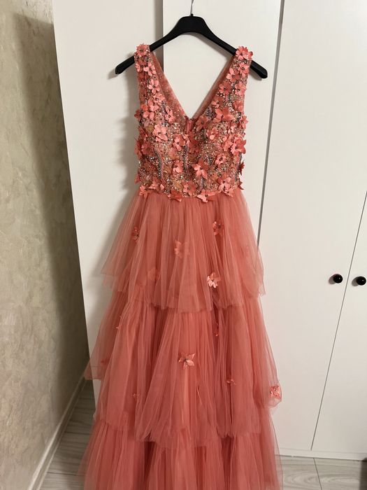 Rochie de seară / ocazie specială – model deosebit