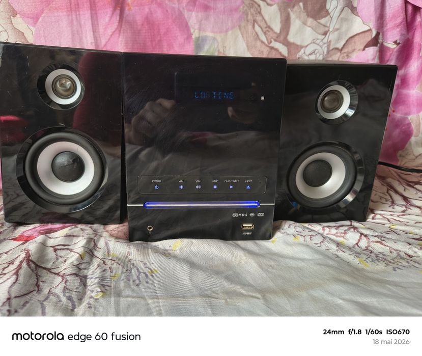 Mini sistem audio / Combină muzicală cu CD, DVD și USB - Funcțională