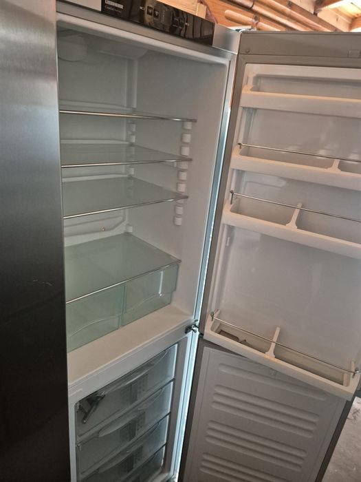 Хладилник с фризер Либхер 200/60/60 гаранция 12м