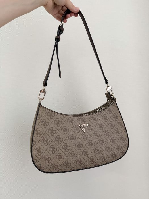 Сумка guess новая без бирки