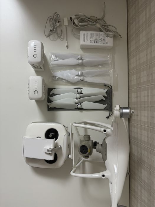 Продам дрон Dji Phantom 4 pro v2.0