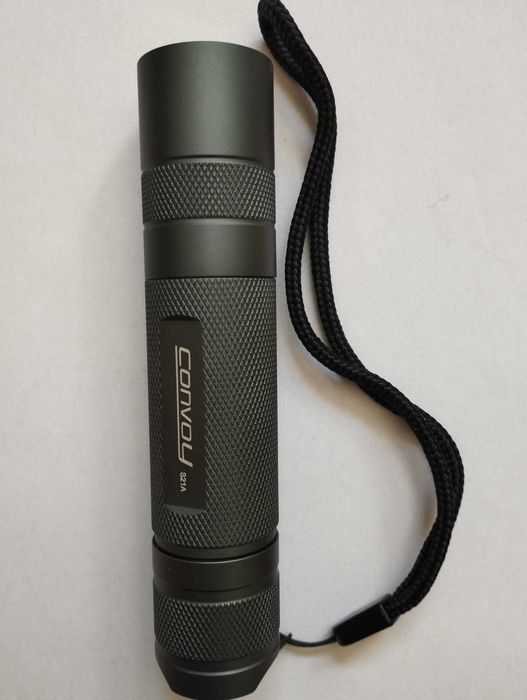 Convoy S21A cu Led Nichia UV 365nm de 5W