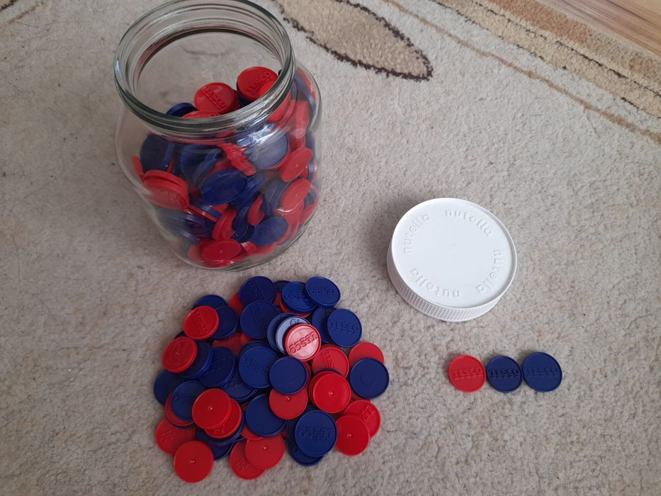 Буркан с жетони "Tesco"