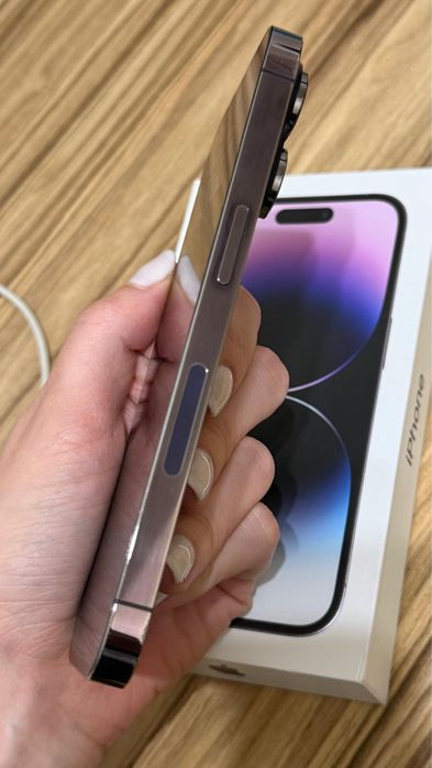 Vând iPhone 14 pro