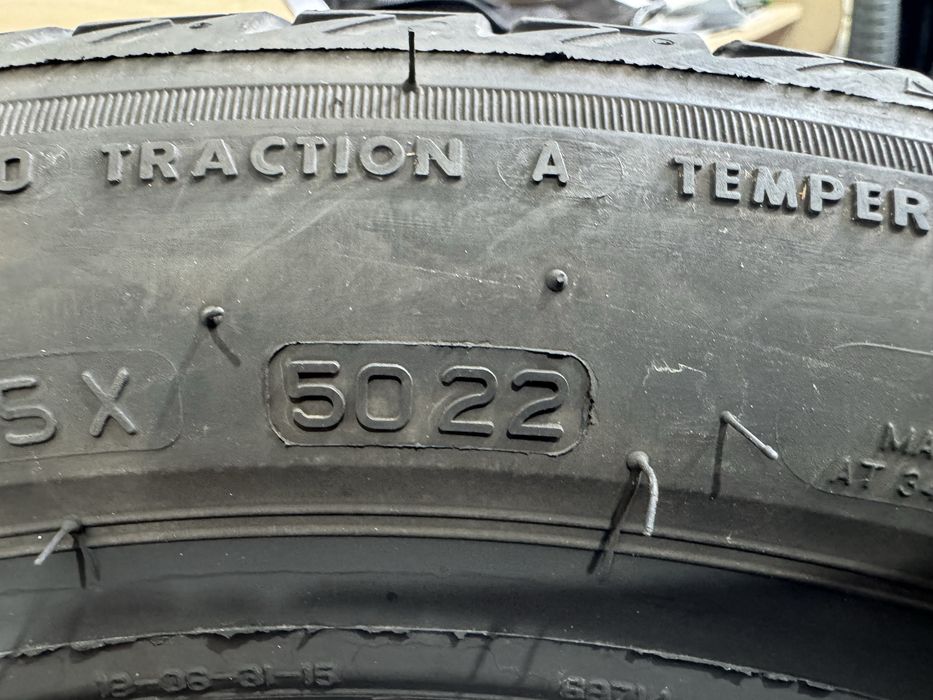 Автомобилни гуми 225 45 18 / 255 40 18 Bridgestone