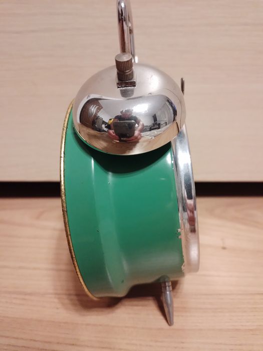 Ceas mecanic de masa Season functional cu alarma si secundar