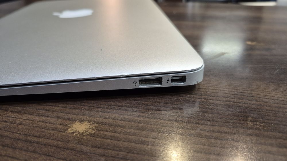 Macbook Air 11" 8Gb Ram