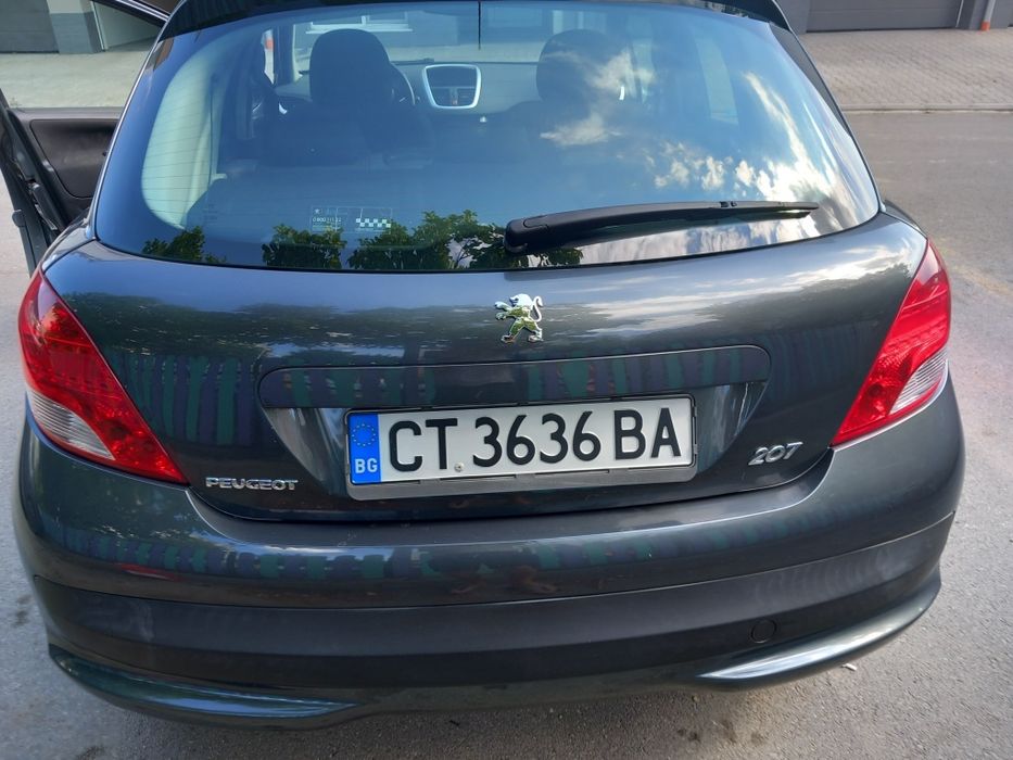 Peugeot 207,2013год на 83000км