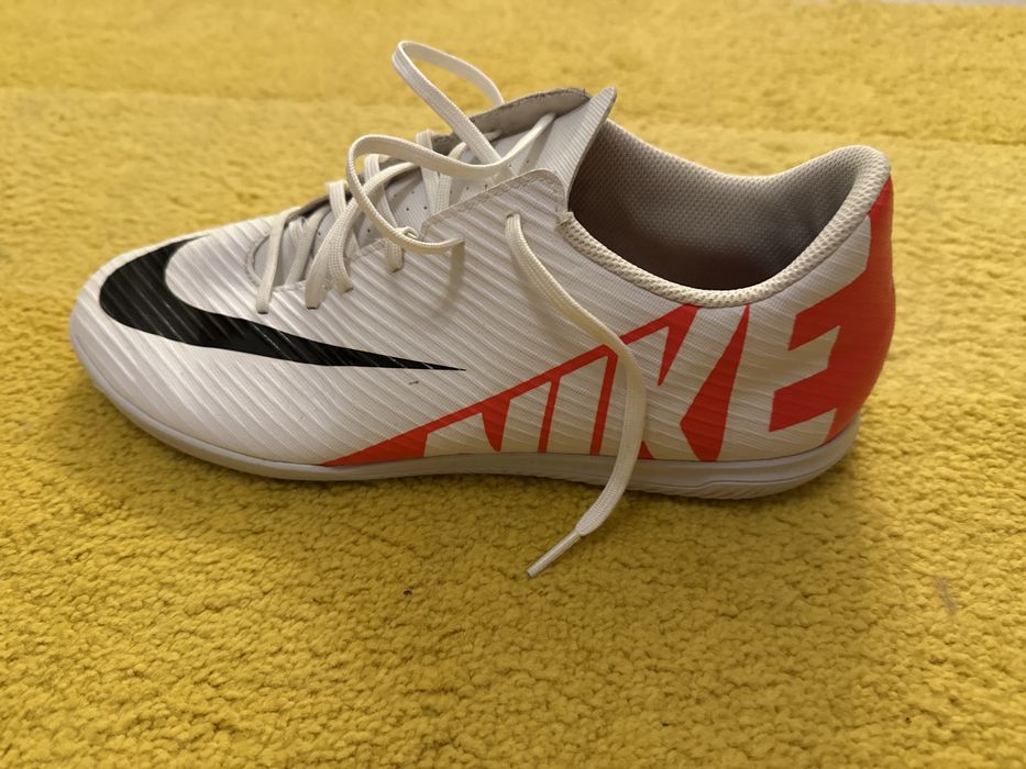 Nike Merucial vapor,pantofi de fotbal,marimea44.