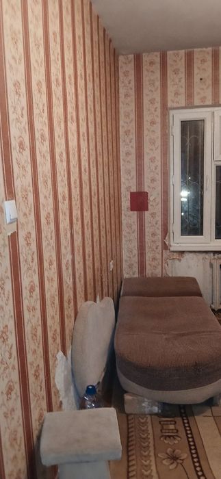 Юнусабад 10 квартал. Продается квартира  2/4/5