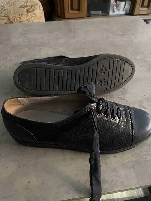 Pantofi din piele marimea 40