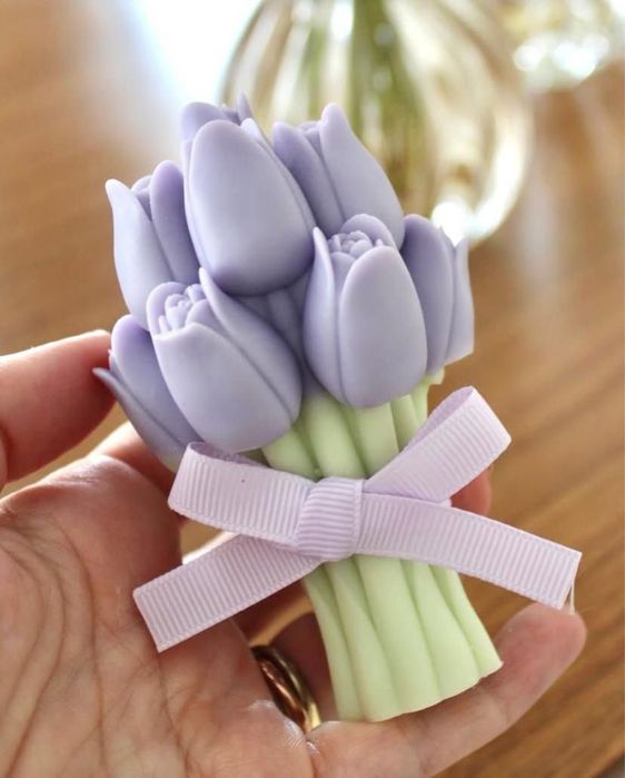 Свеча арома ручной работы Тюльпан