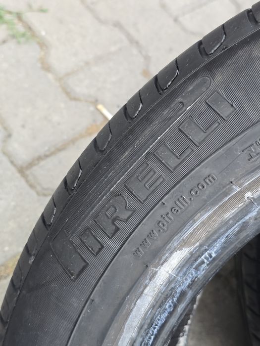 235 55 19 Pirelli
