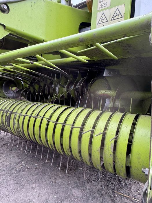Пресс подборщик Claas rollant 250