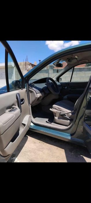 Продавам Renault scenic