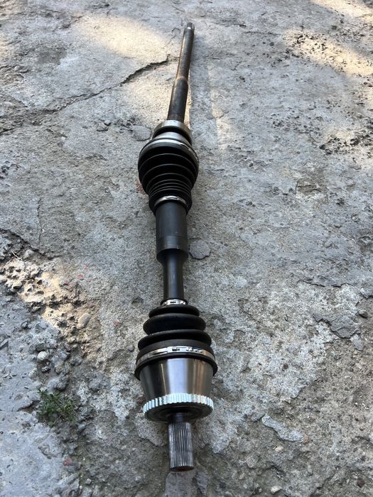 Каре и полуоска XC90