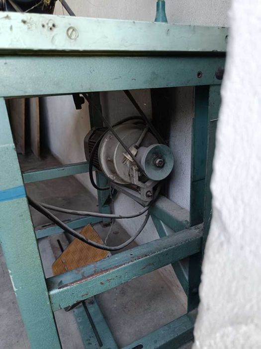 Оверлок  промышленный