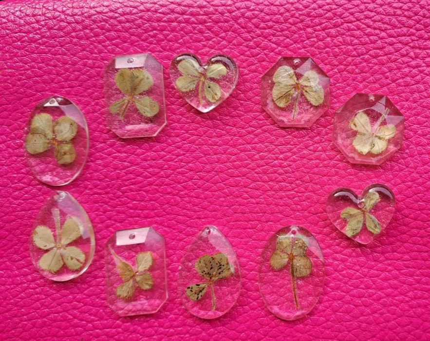 Четирилистни детелини