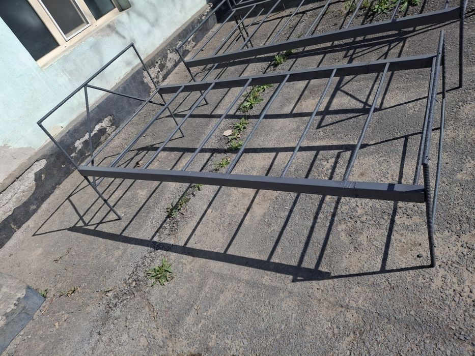 2.10  1.05  ауылге коп коятын крават сатылады росия темырден ыстелген