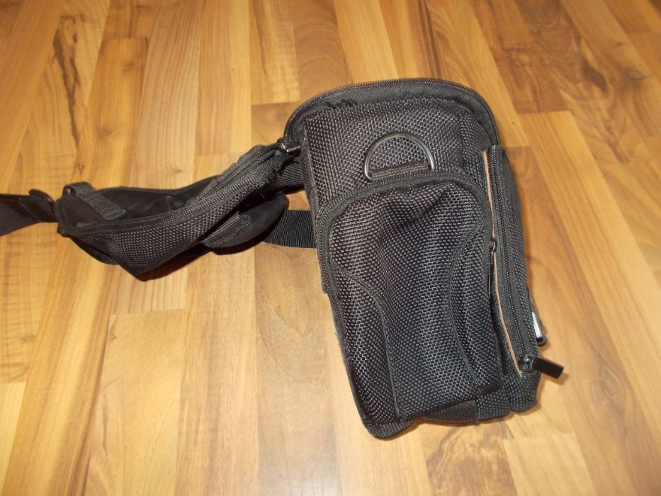geanta foto VANTAGE INTERCEPT ,incapatoare,curea de umar,stare super