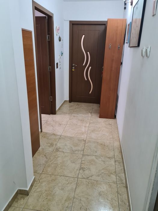 Vând apartament 3 camere