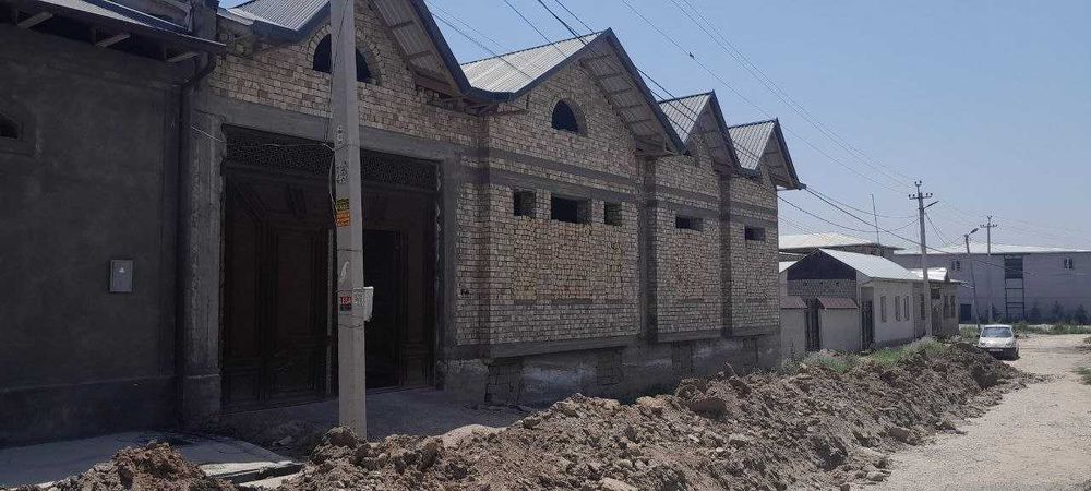 УЙ сотилади Шакарчила маххаласи пасида