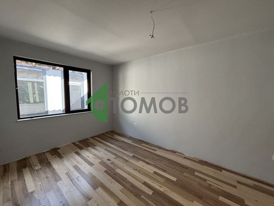 Луксозна еднофамилна къща в района на Железник