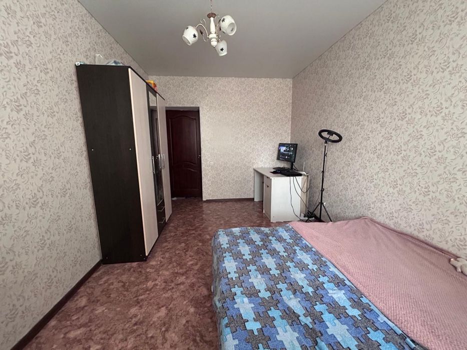 Продам 3 комначную квартиру