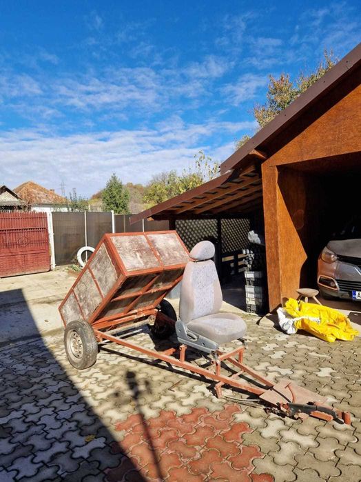 Remorca motocultor basculabila