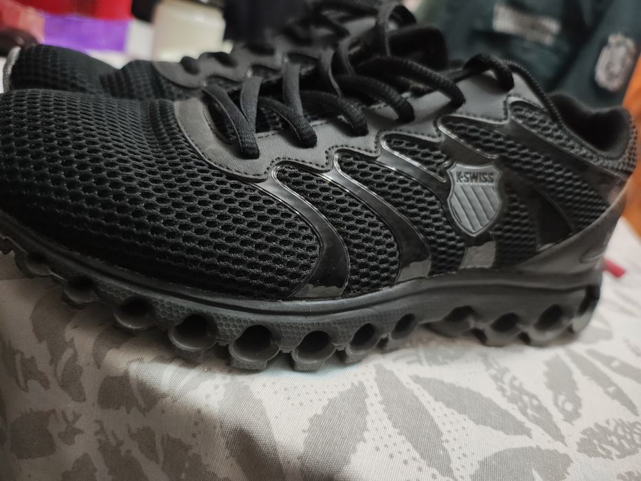 Маратонки K Swiss