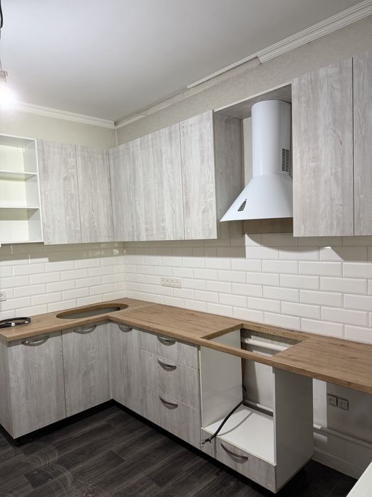 Кухонные шкафы Срочно