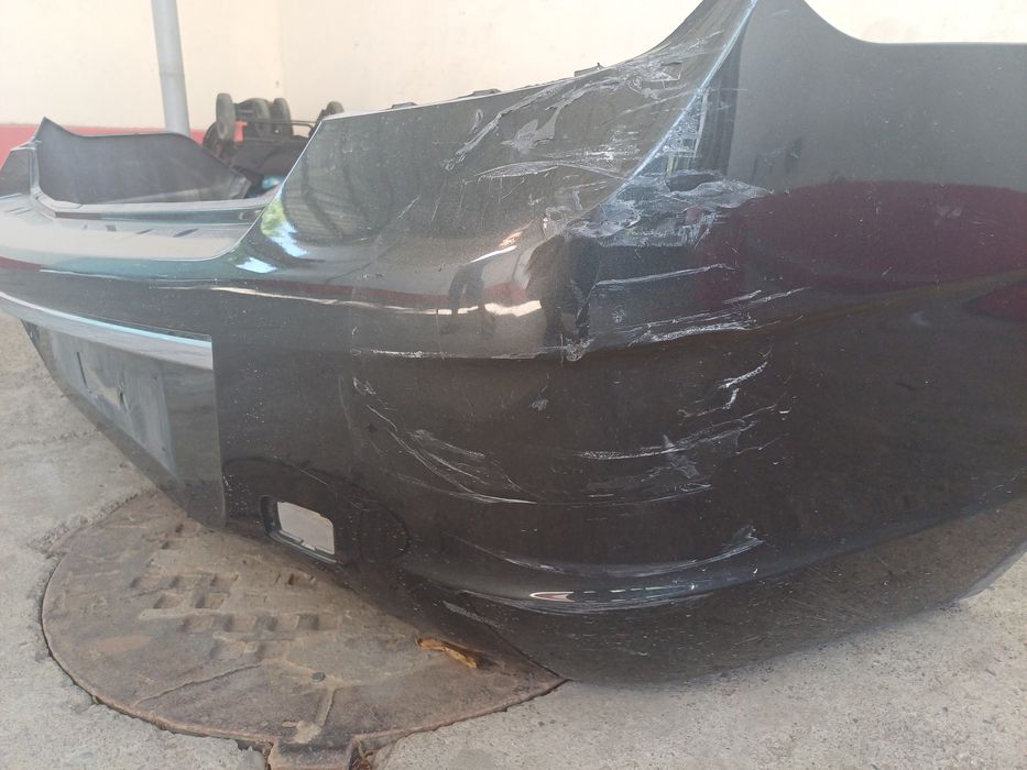 Koblt orqa banfer sotiladi ozgina qirilgan joyi bor xamma joyi butun