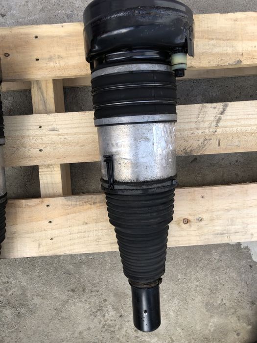 Suspensie pneumatica / perna aer fata Audi Q7 4M0, Q8 4M8