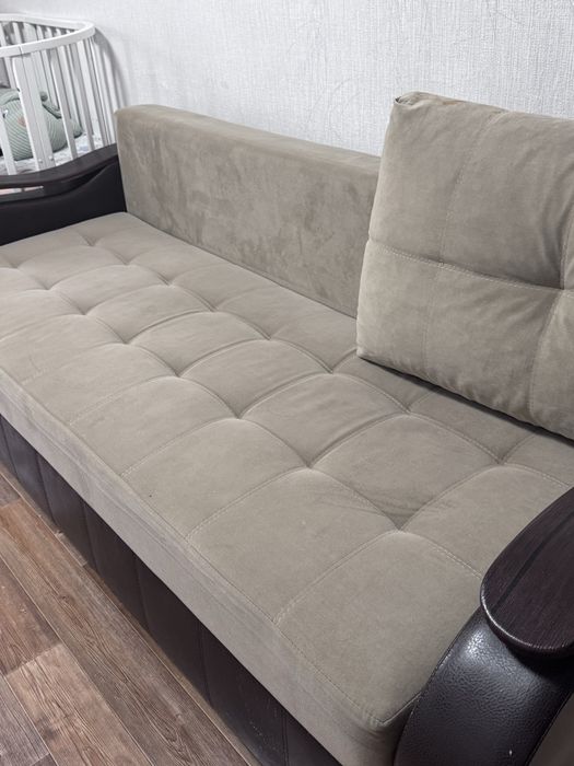 Детская кроватка, диван кресло