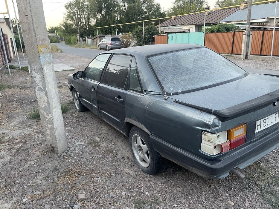 Ауди 100 сатылады