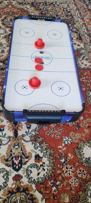 Joc Mini Air Hockey / Hochei de masă pentru copii – Stare foarte bună