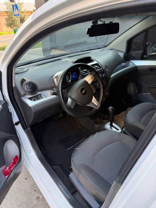 Продаю chevrolet Spark avtomat