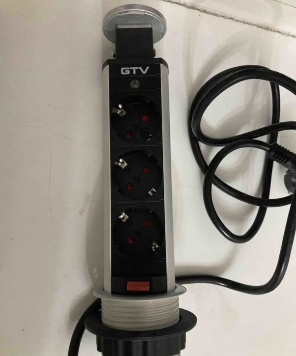 Продаю розеточный блок