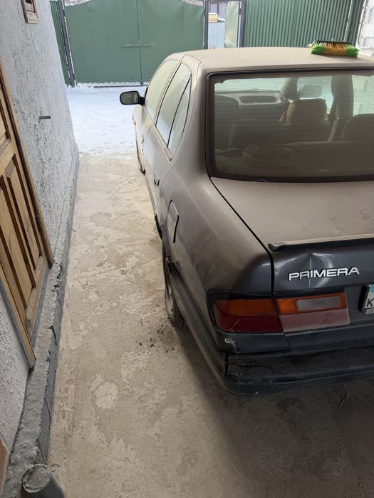 Машина ниссан премьера