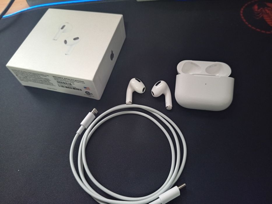 Căști  AirPods (generația a3-a)