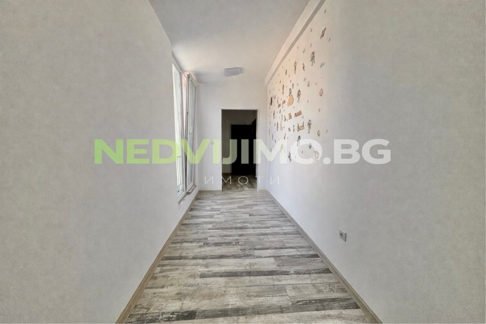 Тристаен апартамент в Пчелина