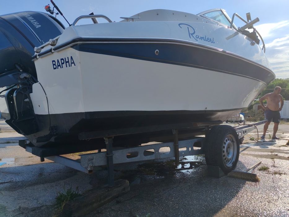 Лодка Ranieri 5.60 2.30  Yamaha 100к.с