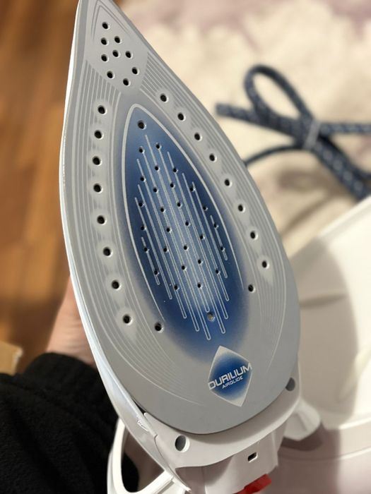 Statie de calcat Tefal noua !