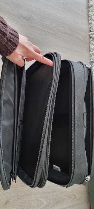 Troler/Geanta laptop Business 41cm Dicota, 14 - 15.6", Cu roti, Negru