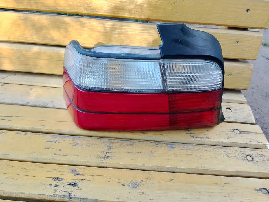 Задний фар бмв е36