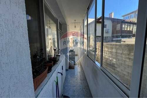 Продава се Етаж от къща в Шумен, Пожарната - 110 кв.м за 1395 €/кв.м - Снимка #20